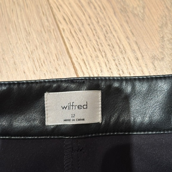 Aritzia Vegan Leather Black Cargo Pants-size 12, worn once. - Picture 4 of 4